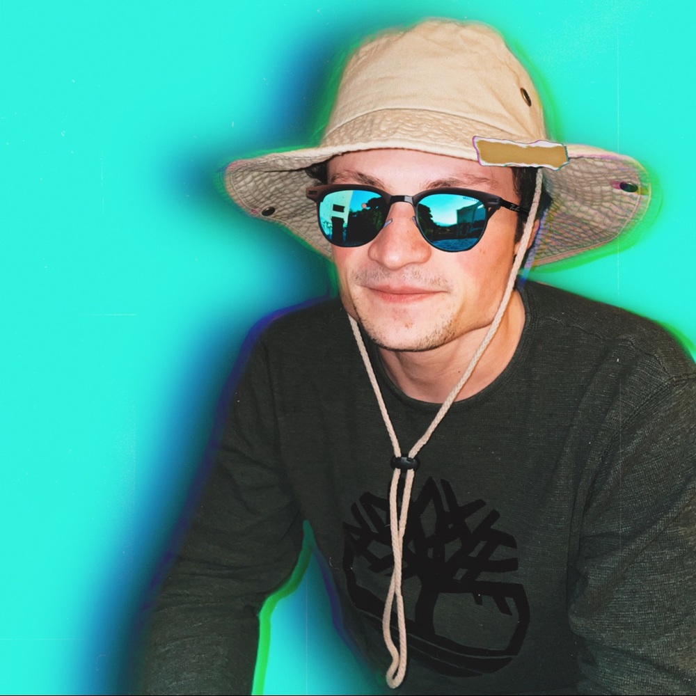 Tan bucket hat